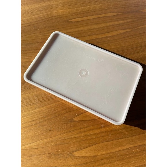 Tupperware Small Meat Marinader - Red with White Lid - Picture 6 of 6